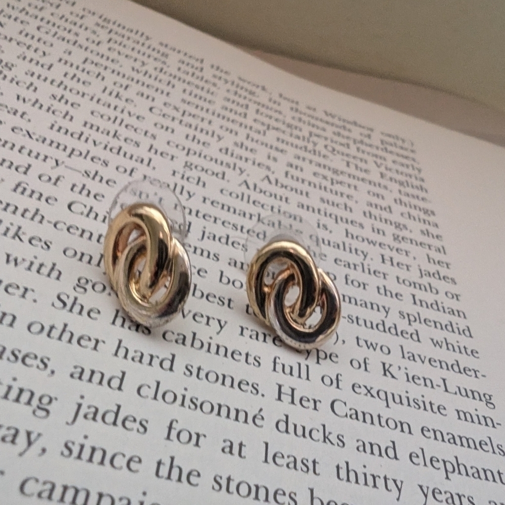 Elegant Goldtone Knot Earrings